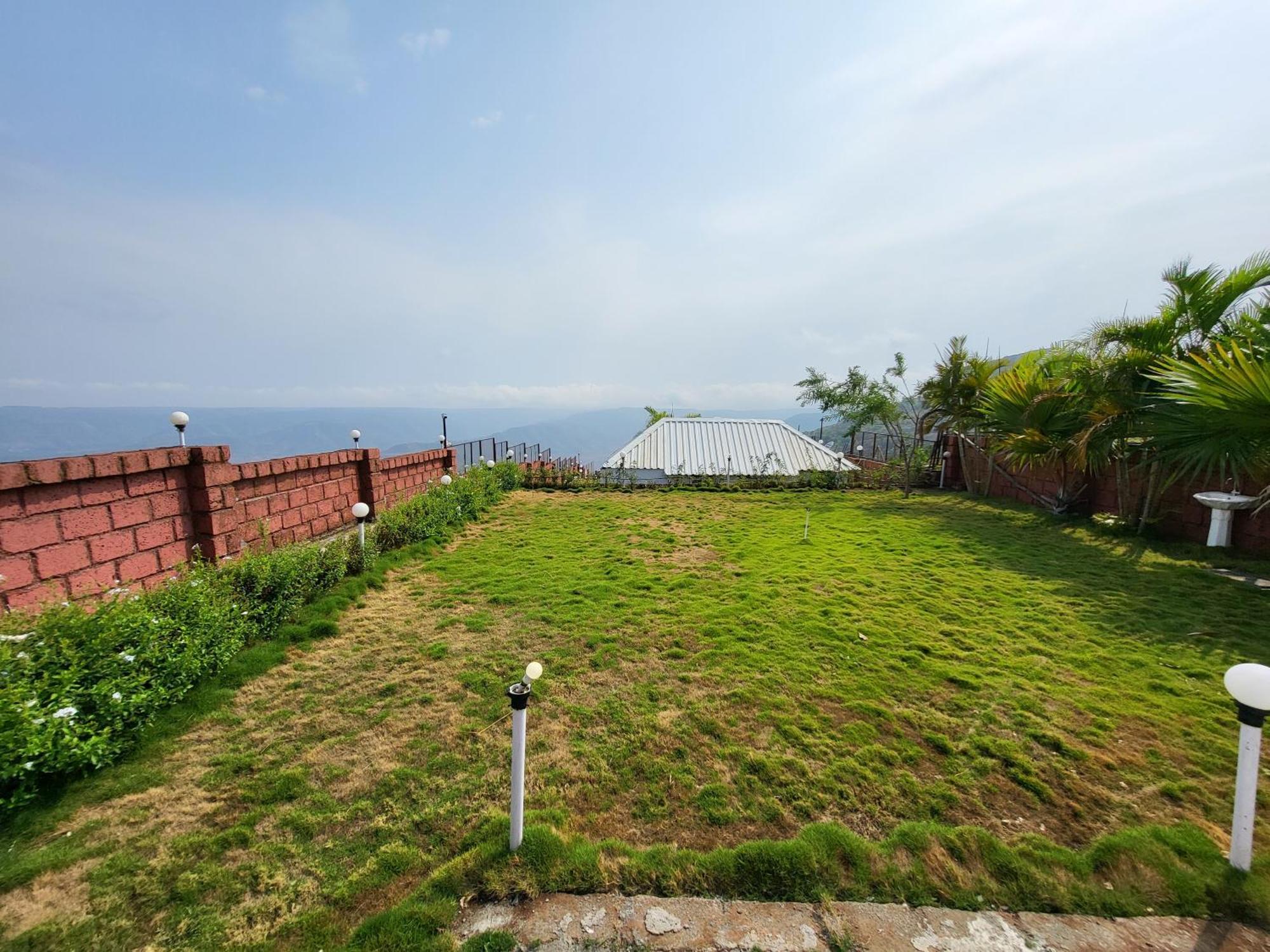 Paras Holiday Home Сатара Экстерьер фото